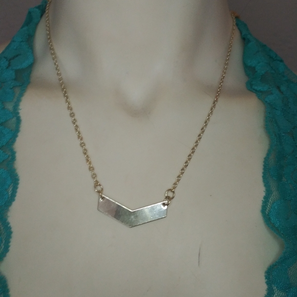 Necklace - Picture 2 of 6